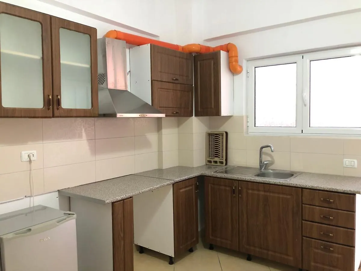 Center Hotel Pirro Himare 0*,  Albania